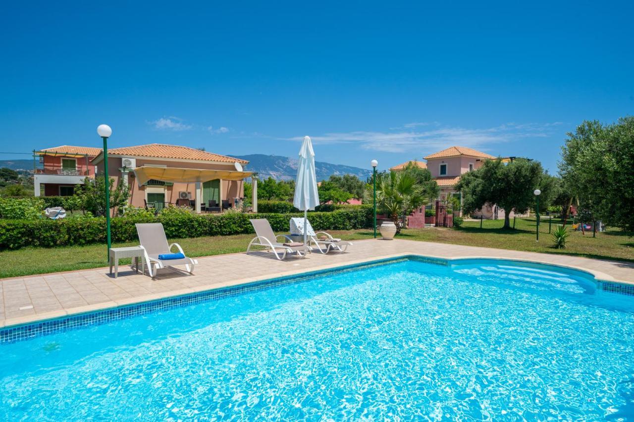 Monambeles Villas Zvoronáta Kültér fotó