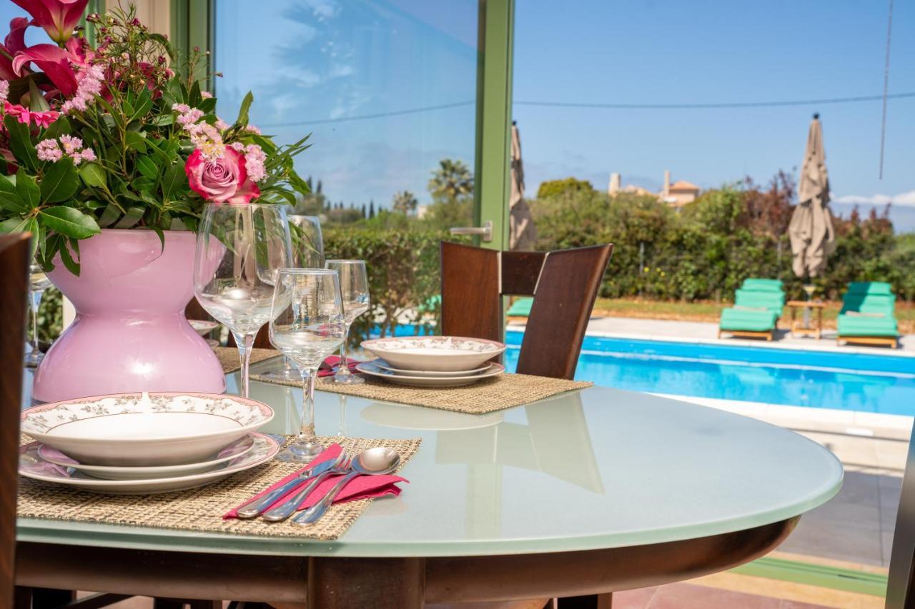 Monambeles Villas Zvoronáta Kültér fotó